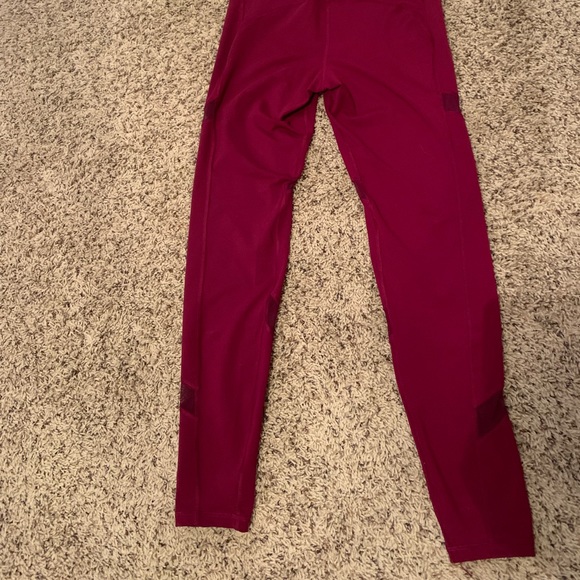 Old Navy Leggings - Go Dry activewear, size M - Picture 5 of 6